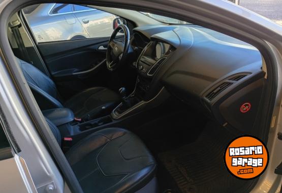 Autos - Ford Focus 2016 Nafta 122000Km - En Venta