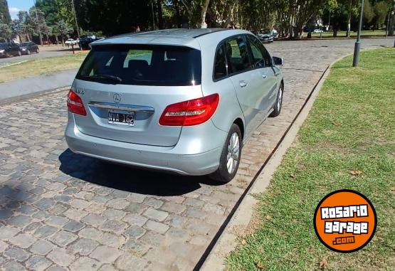 Autos - Mercedes Benz B200 MT 2014 Nafta 110000Km - En Venta