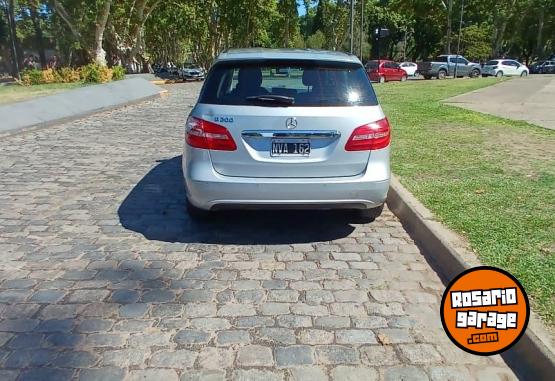 Autos - Mercedes Benz B200 MT 2014 Nafta 110000Km - En Venta