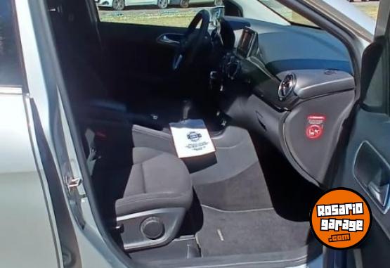 Autos - Mercedes Benz B200 MT 2014 Nafta 110000Km - En Venta