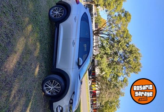 Autos - Hyundai 4x2 2016 Nafta 106000Km - En Venta