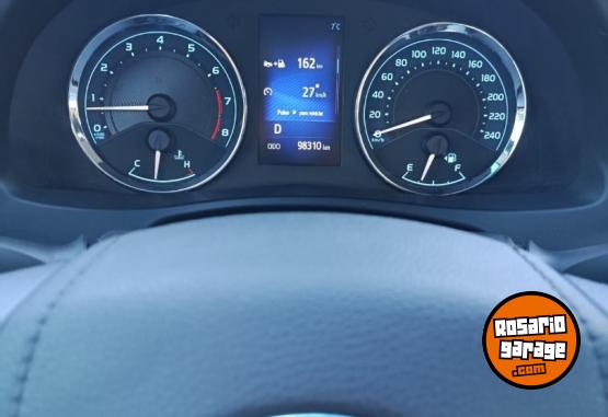 Autos - Toyota Corolla XEI 2017 Nafta 98350Km - En Venta