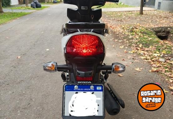 Motos - Honda Wave 2025 Nafta 2500Km - En Venta