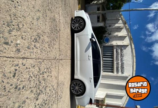 Autos - Toyota Corolla seg 2023 Nafta 20000Km - En Venta