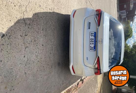 Autos - Toyota Corolla seg 2023 Nafta 20000Km - En Venta