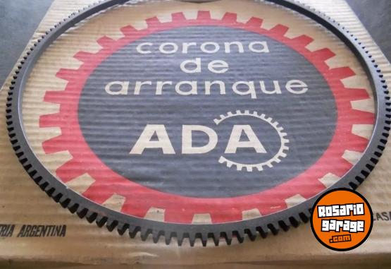 Accesorios para Autos - ¡Oportunidad en Subasta! Repuestos autos clásicos, baterías antiguas y radiadores. - En Venta