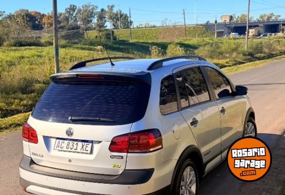 Autos - Volkswagen Suran 2018 GNC 130000Km - En Venta