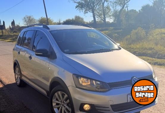 Autos - Volkswagen Suran 2018 GNC 130000Km - En Venta