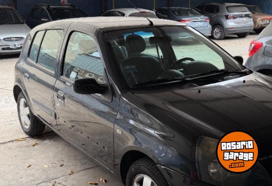 Autos - Renault Clio privilege 1.6 2004 Nafta 55000Km - En Venta