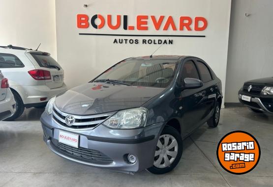 Autos - Toyota Etios XS 2016 Nafta 106000Km - En Venta