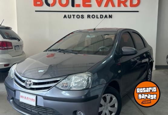 Autos - Toyota Etios XS 2016 Nafta 106000Km - En Venta