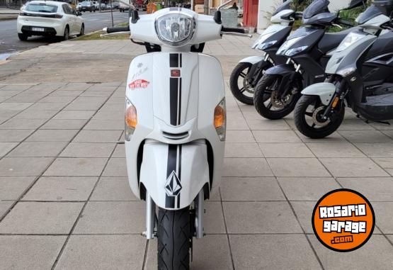 Motos - Kymco LIKE 125 2021 Nafta 12000Km - En Venta