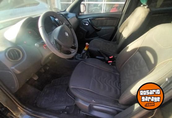 Camionetas - Renault DUSTER PH2 PRIVILEGE 1.6 2016 GNC 111111Km - En Venta
