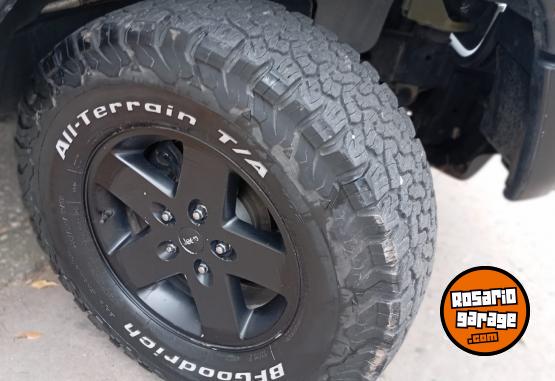 Camionetas - Jeep Wrangler 3.6 Unlimited 28 2013 Nafta 90000Km - En Venta