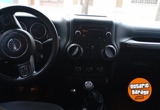 Camionetas - Jeep Wrangler 3.6 Unlimited 28 2013 Nafta 90000Km - En Venta