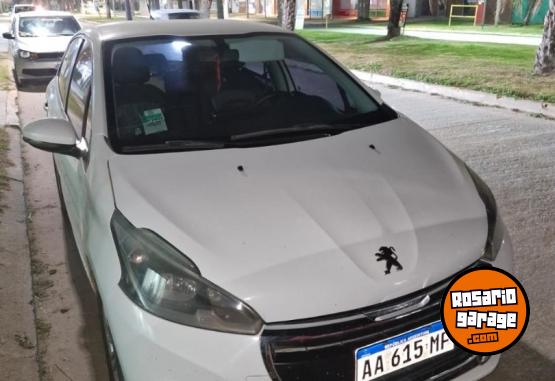 Autos - Peugeot 208 2016 Nafta 220Km - En Venta