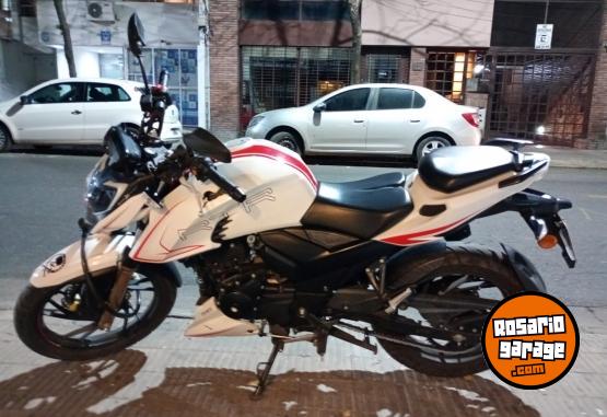 Motos - TVS RTR 2023 Nafta 3900Km - En Venta
