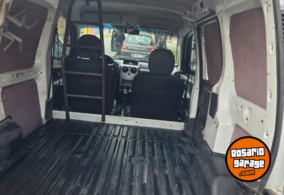 Utilitarios - Peugeot PARNER 2012 Diesel 172000Km - En Venta