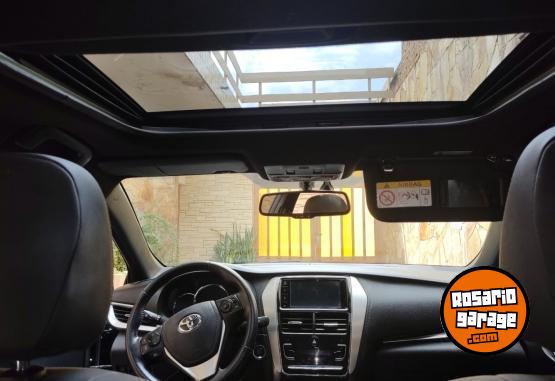 Autos - Toyota 2019 2019 Nafta 72300Km - En Venta