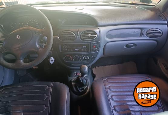 Autos - Renault Megan 1998 Nafta 111111Km - En Venta