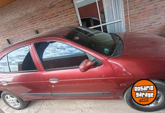Autos - Renault Megan 1998 Nafta 111111Km - En Venta