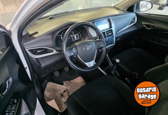 Autos - Toyota Yaris xls 4p 6mt 2019 Nafta 54000Km - En Venta