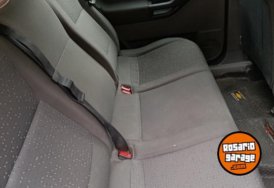 Autos - Chevrolet Meriva GL Plus 2010 Nafta 266000Km - En Venta
