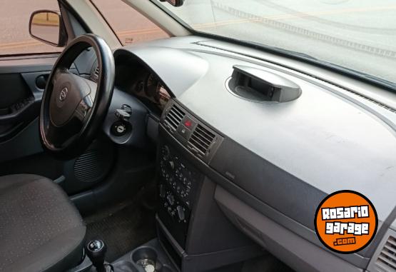 Autos - Chevrolet Meriva GL Plus 2010 Nafta 266000Km - En Venta