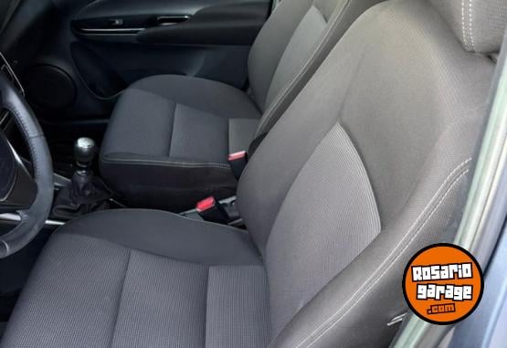 Autos - Toyota Yaris xls 2023 Nafta 34000Km - En Venta