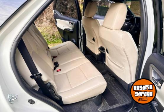 Camionetas - Toyota SW4 Diamond 2022 Diesel 70000Km - En Venta