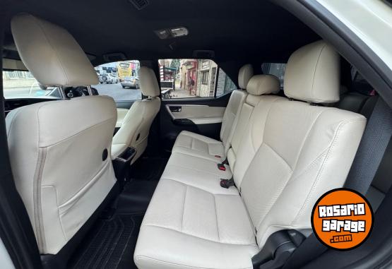 Camionetas - Toyota Sw4 diamond 2.8 tdi at6 2022 Diesel 85000Km - En Venta