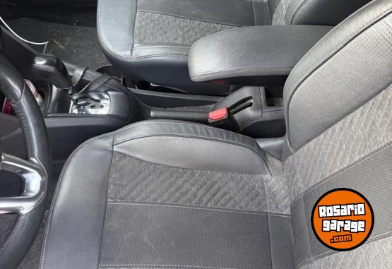 Autos - Peugeot 208 2018 Nafta 82000Km - En Venta