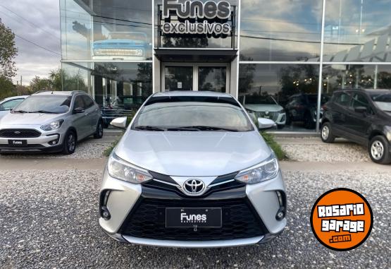 Autos - Toyota Yaris XLS 1.5 MT 4 Ptas 2022 Nafta 49000Km - En Venta