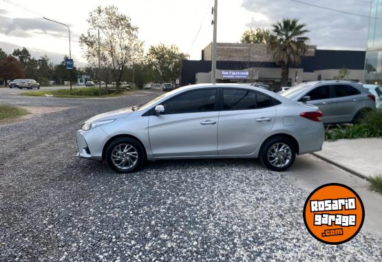 Autos - Toyota Yaris XLS 1.5 MT 4 Ptas 2022 Nafta 49000Km - En Venta