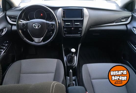 Autos - Toyota Yaris XLS 1.5 MT 4 Ptas 2022 Nafta 49000Km - En Venta