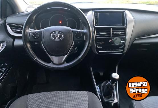 Autos - Toyota Yaris XLS 1.5 MT 4 Ptas 2022 Nafta 49000Km - En Venta