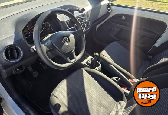Autos - Volkswagen Up move 2017 Nafta 118000Km - En Venta