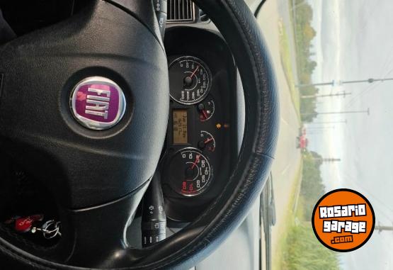 Autos - Fiat Punto essence 1.6 2011 GNC 163000Km - En Venta