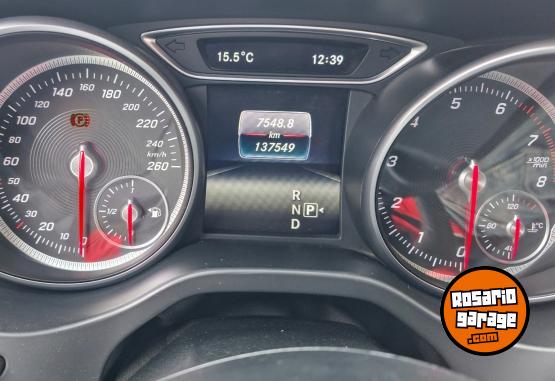 Autos - Mercedes Benz Gla 200 urban 2017 Nafta 137000Km - En Venta