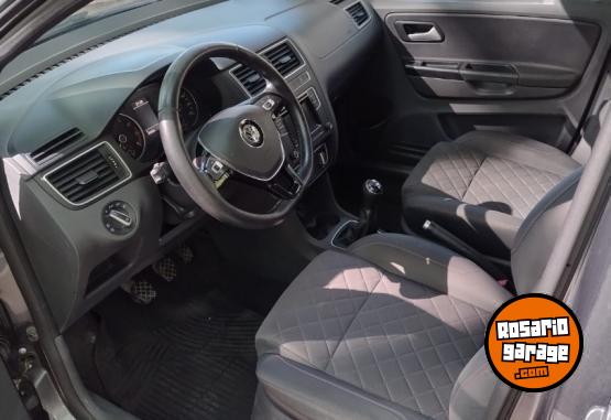Autos - Volkswagen Suran Highline MSI 2017 Nafta 110000Km - En Venta