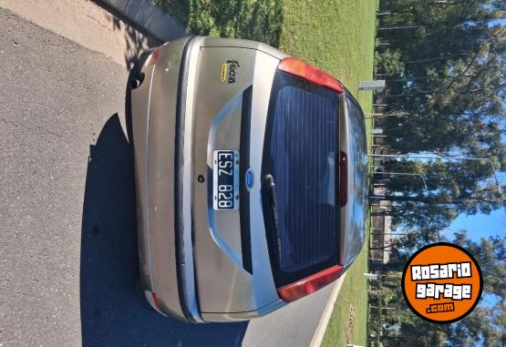 Autos - Ford FOCUS 2005 GNC 282000Km - En Venta
