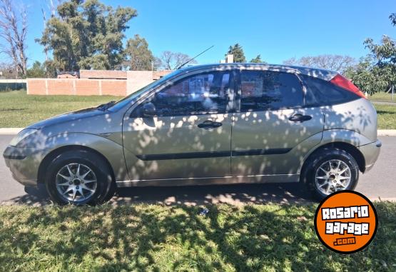 Autos - Ford FOCUS 2005 GNC 282000Km - En Venta