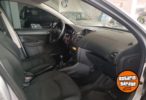 Autos - Peugeot 207 2012 Nafta 154200Km - En Venta
