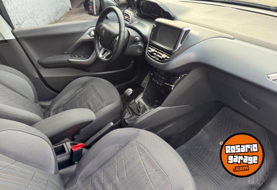 Autos - Peugeot 208 FELINE 1.6 5P 2013 Nafta 115000Km - En Venta