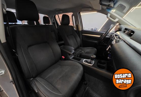 Camionetas - Toyota HILUX SRV 2.8L 4X4 AT 2018 Diesel 210000Km - En Venta