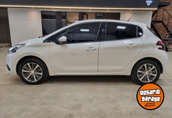 Autos - Peugeot 208 FELINE 1.6L MT 5P 2019 Nafta 86000Km - En Venta