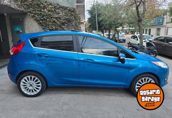 Autos - Ford Fiesta Titanium 2017 GNC 115000Km - En Venta
