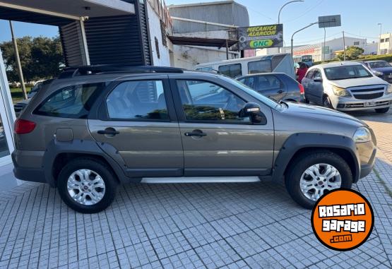 Autos - Fiat PALIO WEEKEND ADVENTURE 2009 Nafta 200000Km - En Venta