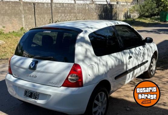 Autos - Renault CLIO CAMPUS 2012 Nafta 149700Km - En Venta