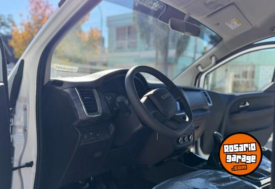 Utilitarios - Shineray 2.0 NAFTA 5 AS M7 FURGÓN 2026 Nafta 0Km - En Venta